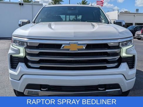 Used 2024 Chevrolet Silverado 1500 High Country RWD image 2