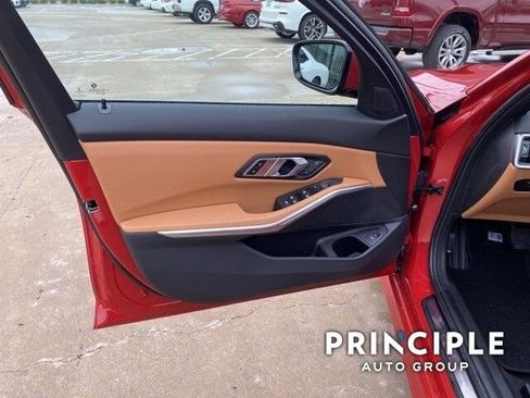 New 2023 BMW 330i Sedan w/ Convenience Package image 25