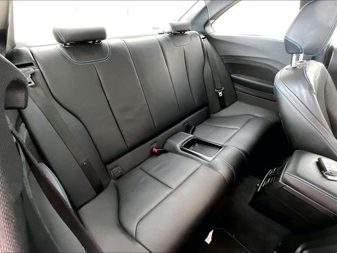 Used 2018 BMW M2 image 36