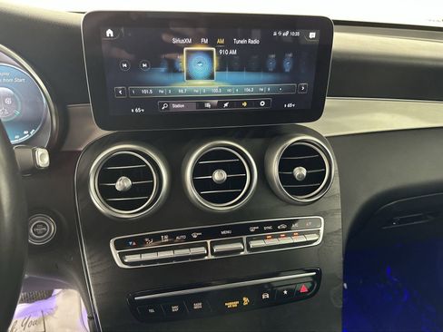 Used 2022 Mercedes-Benz GLC 300 4MATIC w/ Premium Package Lite image 21
