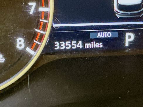 Used 2025 Nissan Pathfinder SV image 19