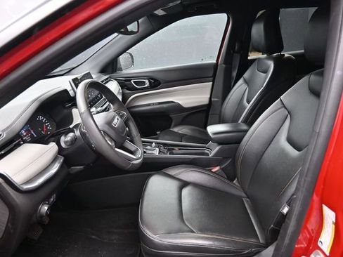 Used 2024 Jeep Compass Limited image 14