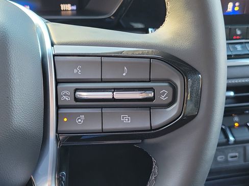 Used 2026 Chevrolet Colorado LT w/ LT Convenience Package image 29