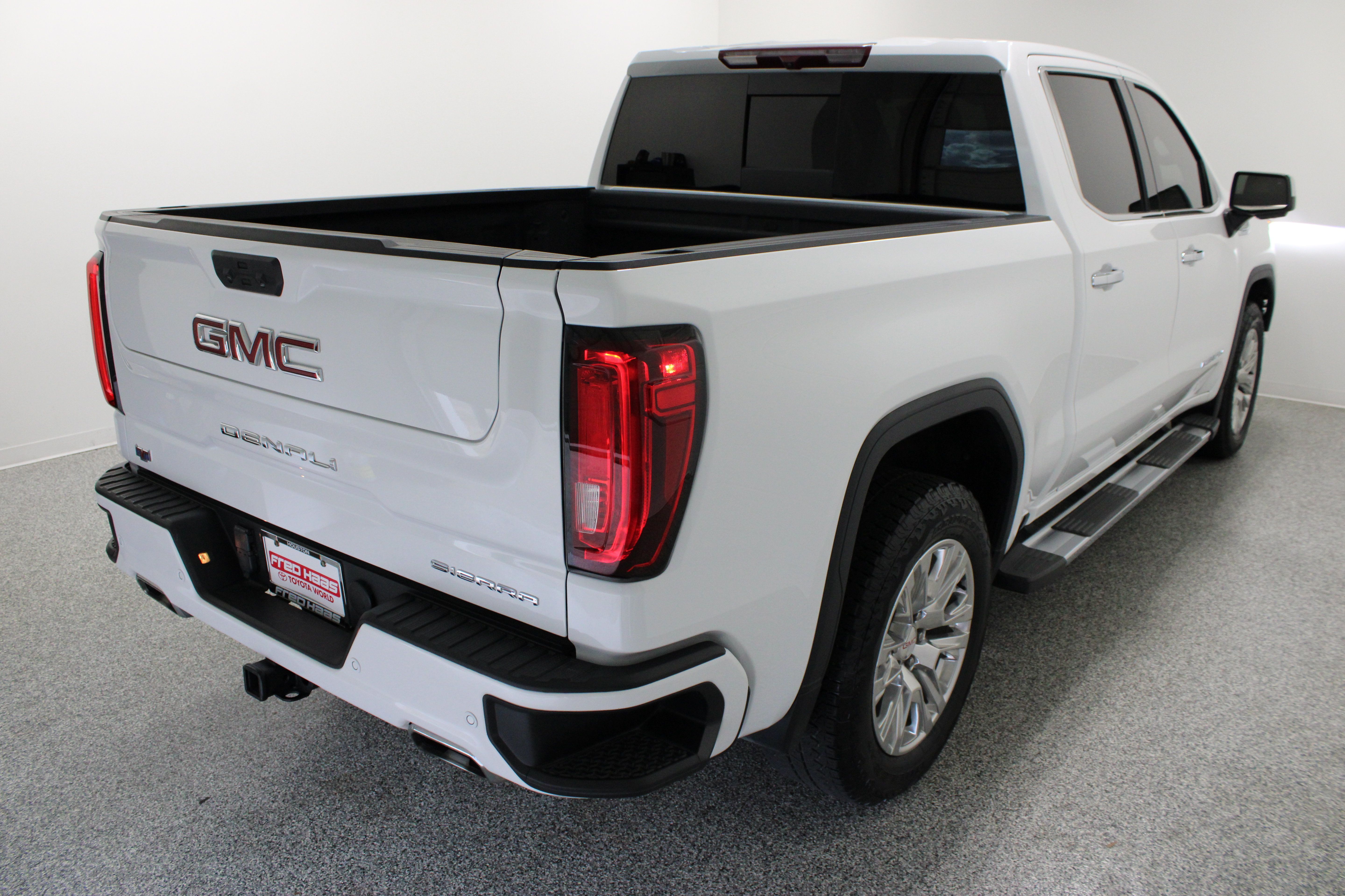 Used 2024 GMC Sierra 1500 Denali AWD/4WD image 7