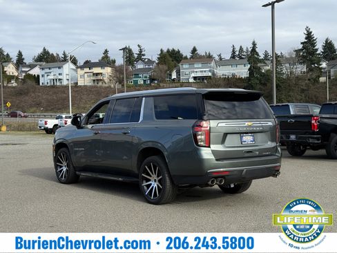 Used 2023 Chevrolet Suburban Premier image 42