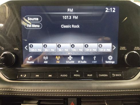 Used 2021 Nissan Rogue SL w/ Premium Package image 25