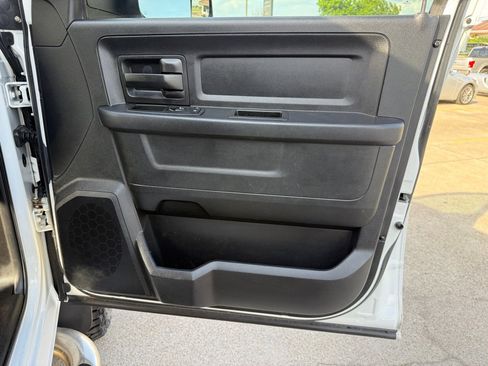 Used 2013 RAM 2500 Tradesman w/ Chrome Appearance Group image 26