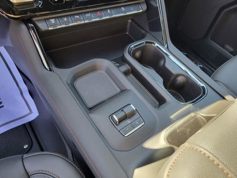 New 2026 GMC Sierra 2500 AT4 w/ AT4 Premium Plus Package image 15