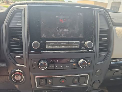 Certified 2024 Nissan Titan SV w/ SV Convenience Package image 41