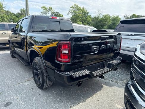 Used 2025 RAM 1500 Big Horn AWD/4WD image 4