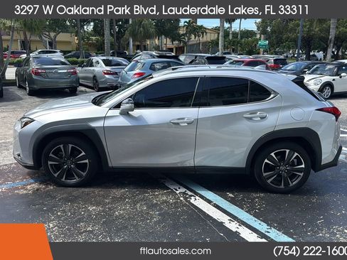Used 2019 Lexus UX 200 w/ Premium Package FWD image 6