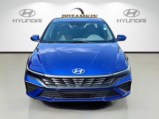 Certified 2024 Hyundai Elantra SE video 2