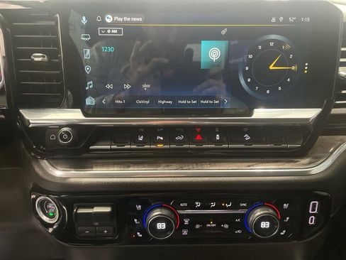 Used 2025 Chevrolet Silverado 2500 LTZ w/ LTZ Plus Package image 29