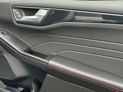 New 2025 Ford Escape ST-Line w/ Cold Weather Package image 18