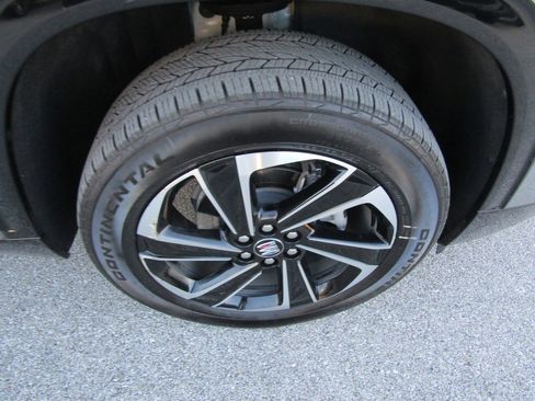 Used 2025 Buick Enclave Sport Touring image 12