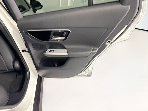 Certified 2026 Mercedes-Benz GLC 300 image 27