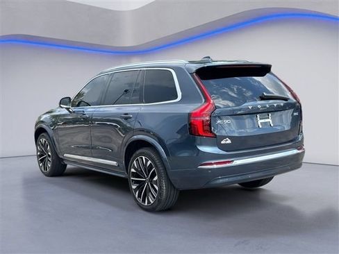 Used 2025 Volvo XC90 B5 Plus AWD/4WD image 6