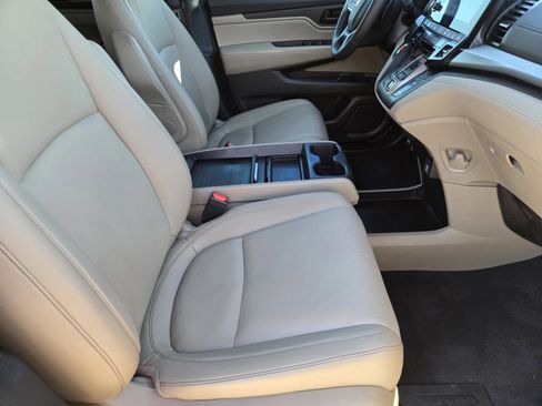 Certified 2023 Honda Odyssey EX-L image 10