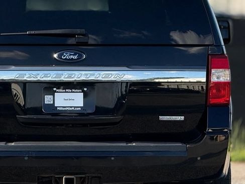 Used 2017 Ford Expedition Limited AWD/4WD image 14