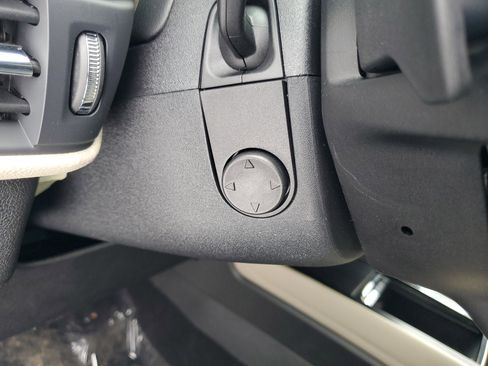 New 2026 Lincoln Corsair Premiere image 14