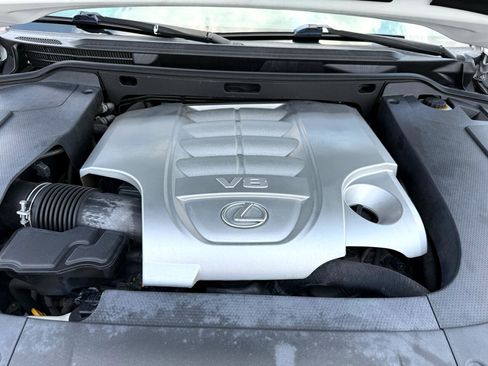 Used 2015 Lexus LX 570 4WD image 33