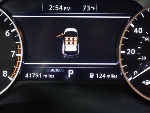 Used 2022 Nissan Pathfinder S AWD/4WD image 39