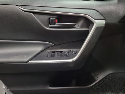 Used 2020 Toyota RAV4 LE w/ All Weather Liner Package FWD image 22
