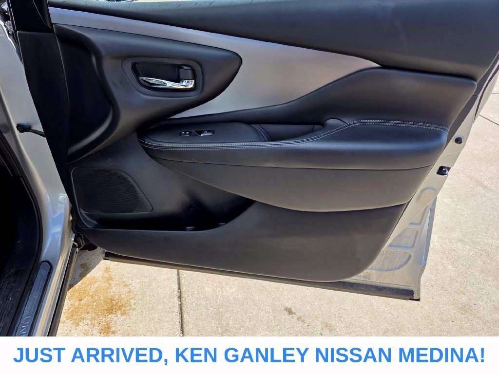 Used 2020 Nissan Murano SL w/ Cargo Package AWD/4WD image 21