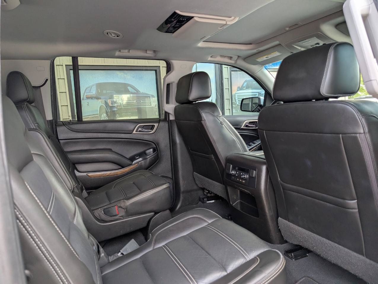 Used 2019 GMC Yukon XL Denali w/ Open Road Package RWD image 21