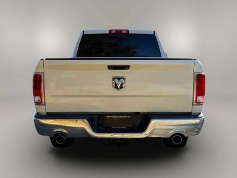 Used 2018 RAM 1500 Laramie AWD/4WD image 10