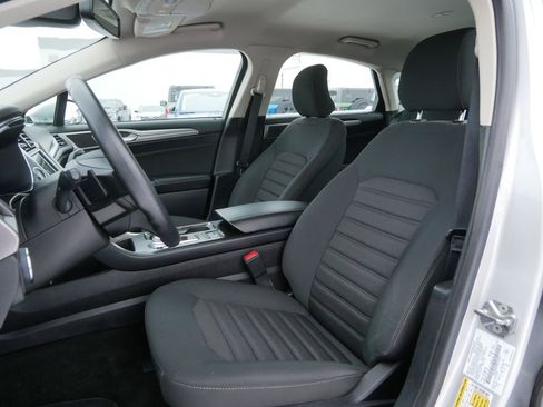 Certified 2019 Ford Fusion SE image 11