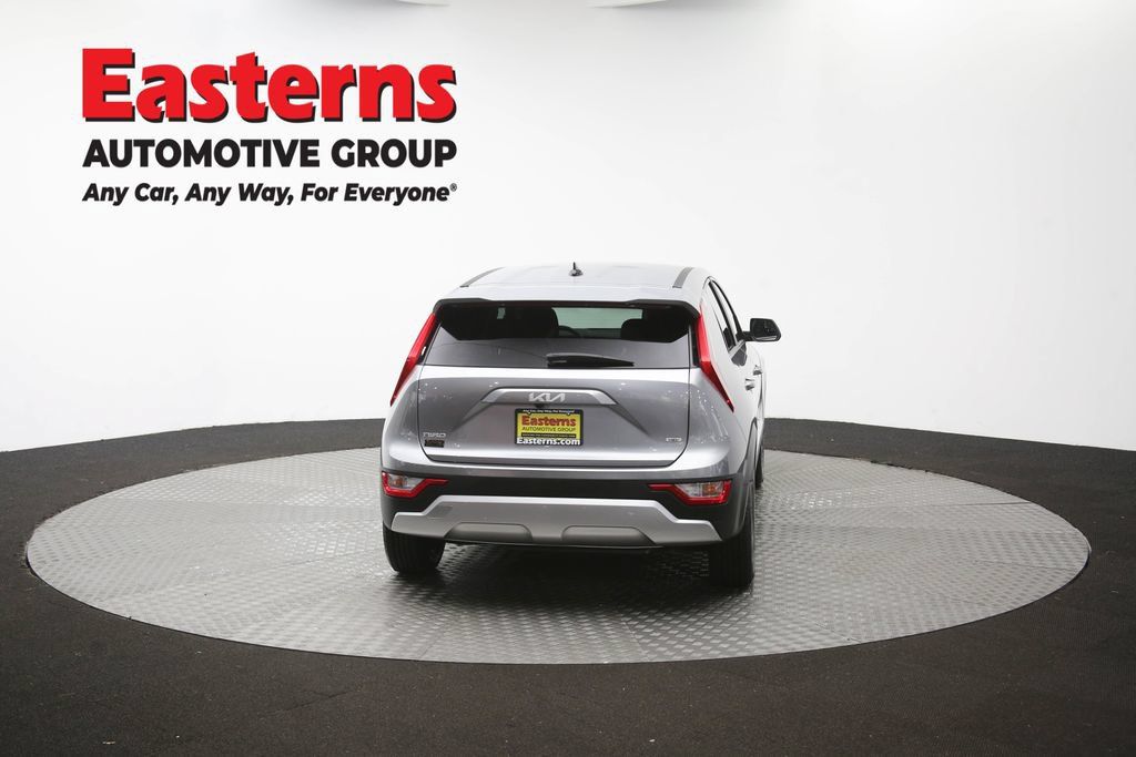 Used 2025 Kia Niro LX FWD image 36