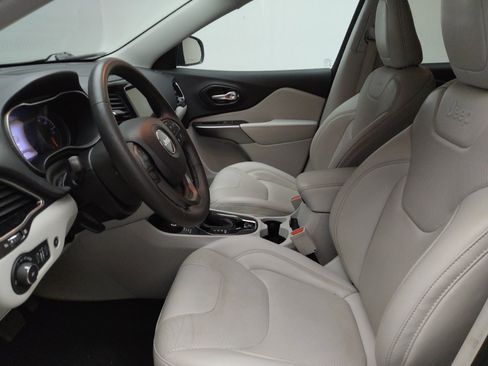 Used 2022 Jeep Cherokee Limited AWD/4WD image 17