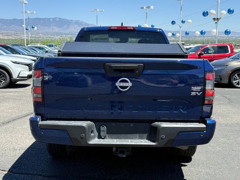 Used 2023 Nissan Frontier SV w/ Technology Package RWD image 6