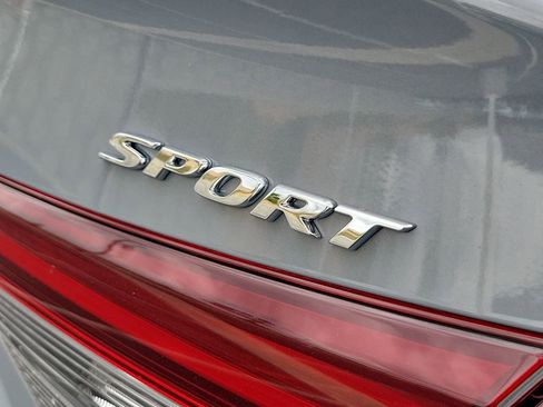 Certified 2025 Honda Civic Sport image 9