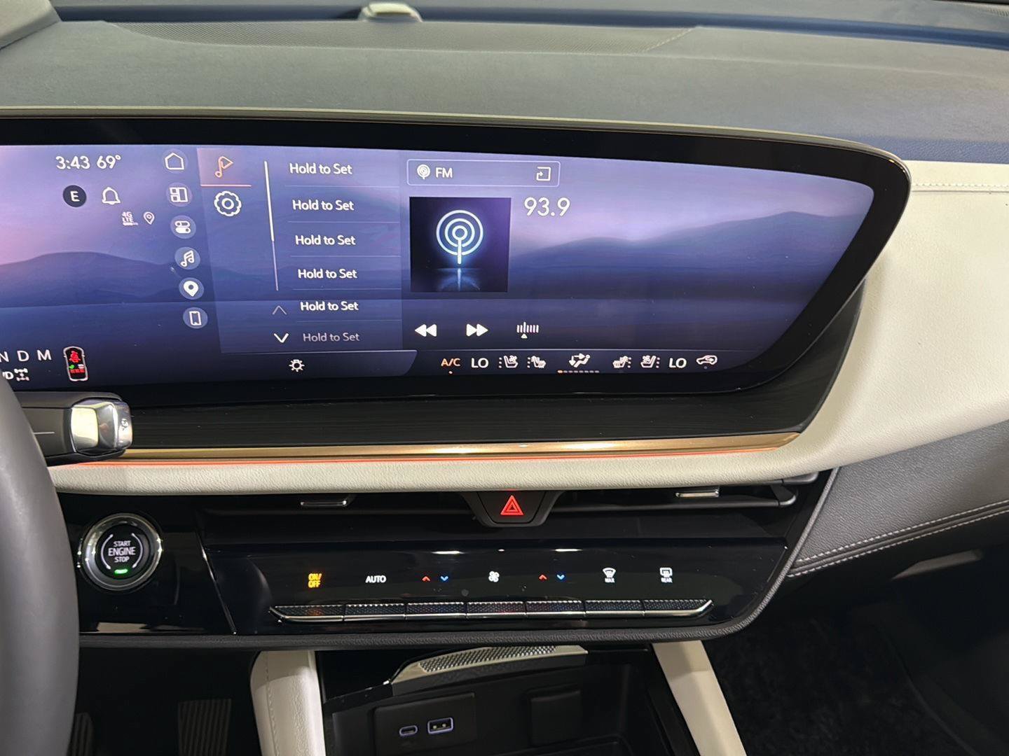Certified 2026 Buick Envision Avenir AWD/4WD image 25