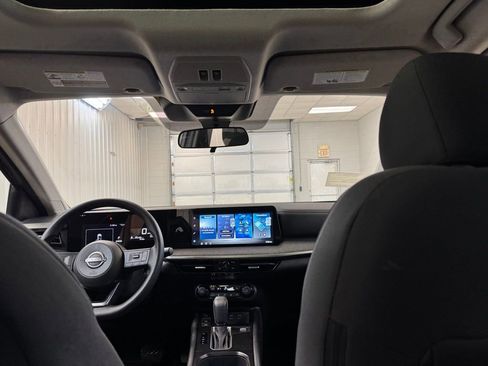 New 2026 Nissan Kicks SV w/ SV Premium Package image 18