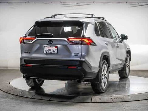 Certified 2023 Toyota RAV4 XLE Premium image 4