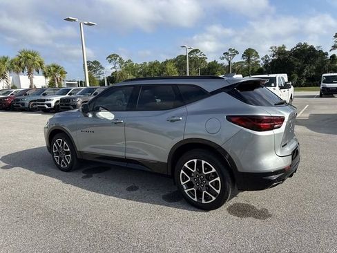 Used 2024 Chevrolet Blazer RS w/ Enhanced Convenience Package FWD image 5