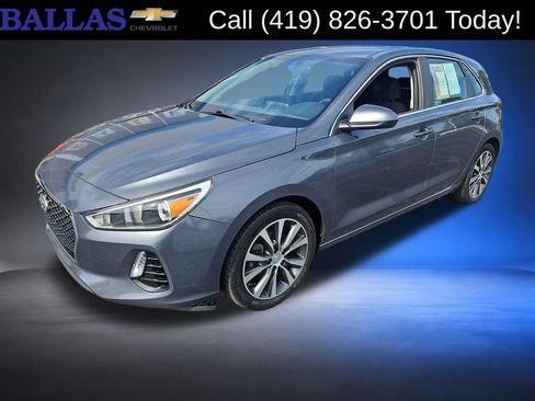 Used 2019 Hyundai Elantra GT FWD image 1
