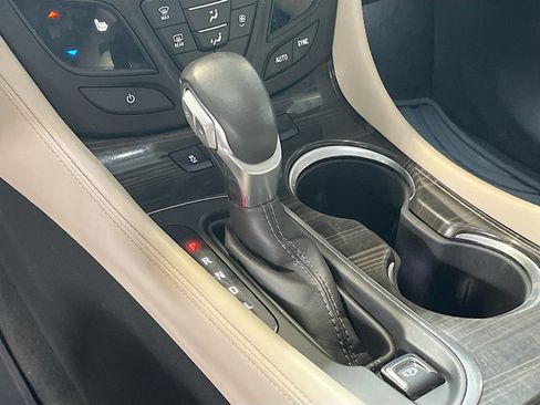 Used 2019 Buick Envision Essence AWD/4WD image 16