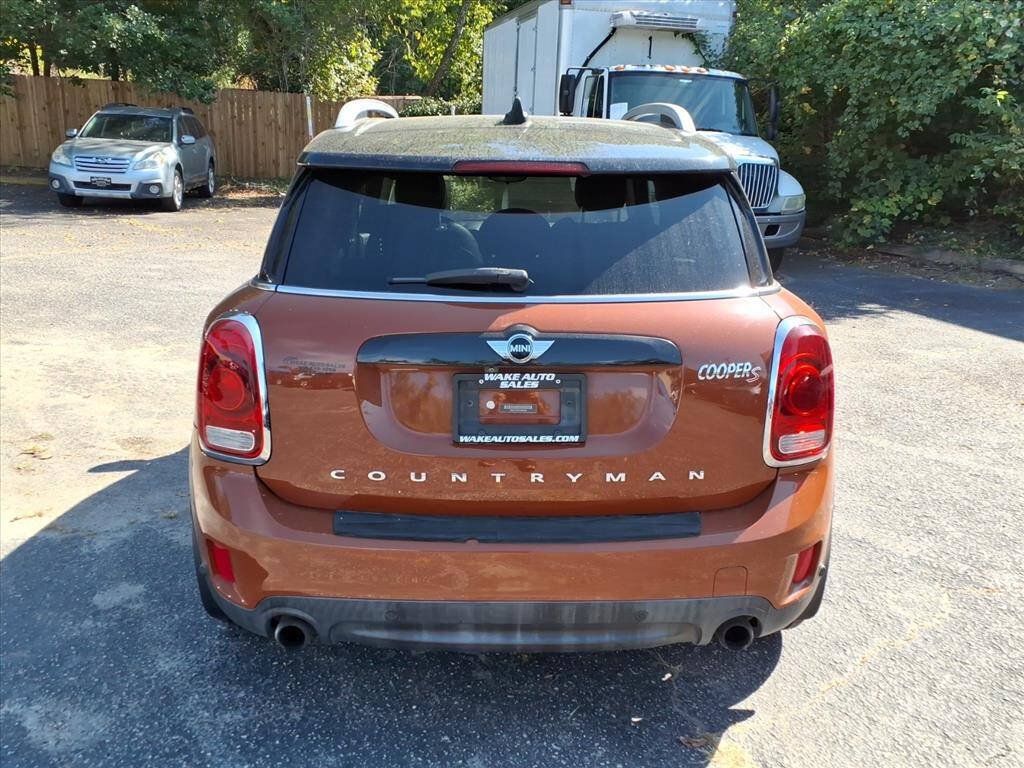 Used 2017 MINI Cooper Countryman S FWD image 4