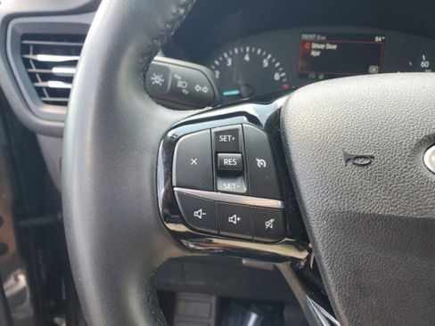 Certified 2022 Ford Escape SEL FWD image 18