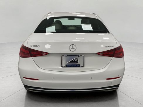Used 2023 Mercedes-Benz C 300 4MATIC Sedan image 4