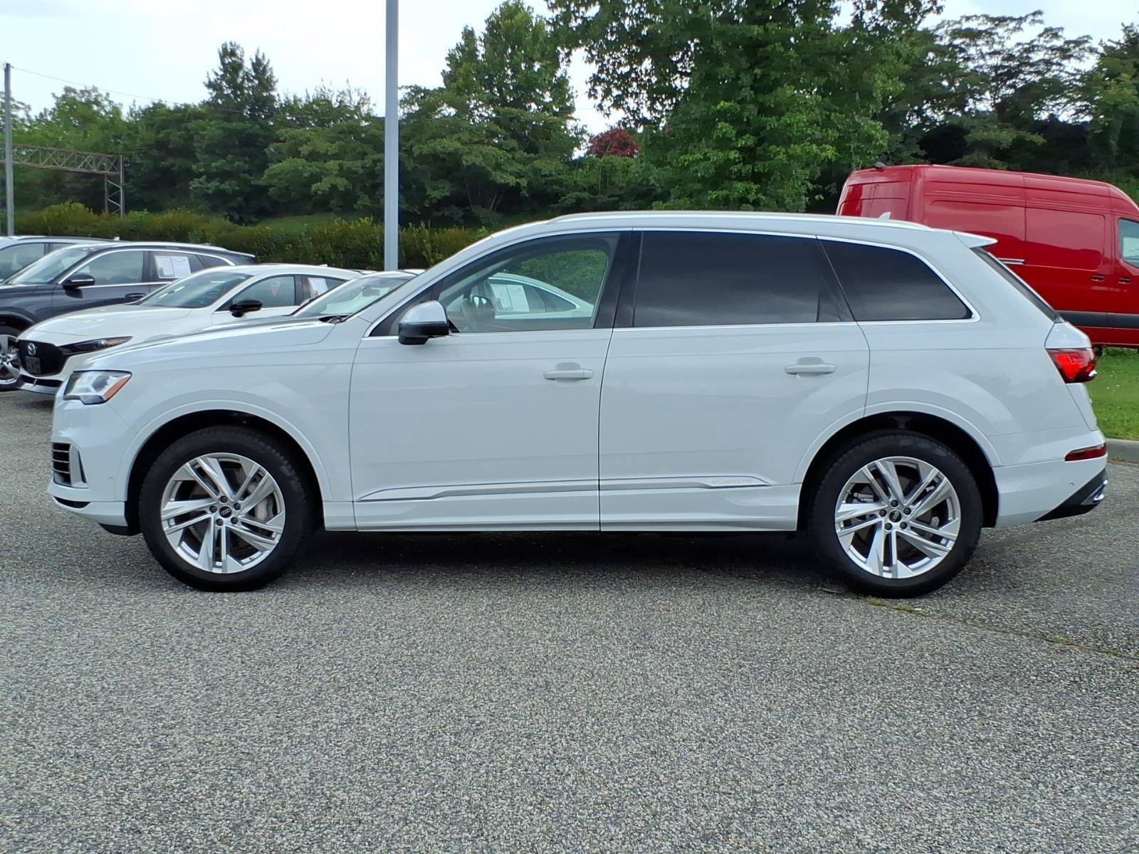 Certified 2023 Audi Q7 2.0T Premium Plus w/ Premium Plus Package AWD/4WD image 3