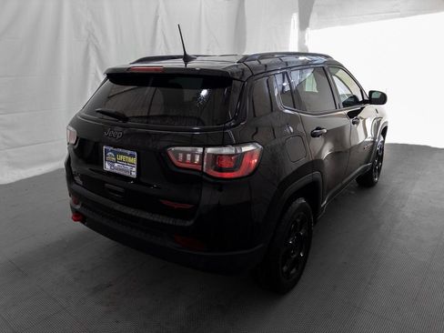 Used 2023 Jeep Compass Trailhawk w/ Trailhawk Convenience Group image 9