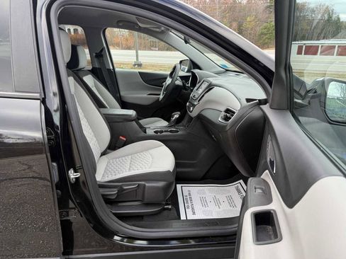 Used 2021 Chevrolet Equinox LS w/ LPO, Chrome Package image 11