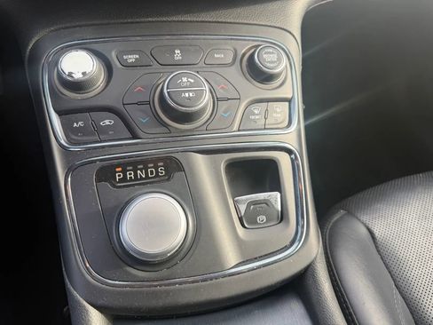 Used 2015 Chrysler 200 S w/ Navigation & Sound Group I image 18