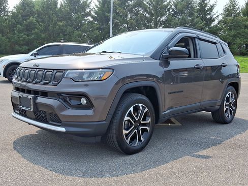 Used 2022 Jeep Compass Limited w/ Sun and Sound Group AWD/4WD image 4