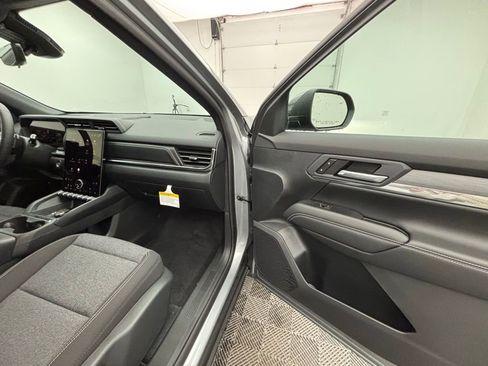 New 2026 GMC Terrain Elevation image 30